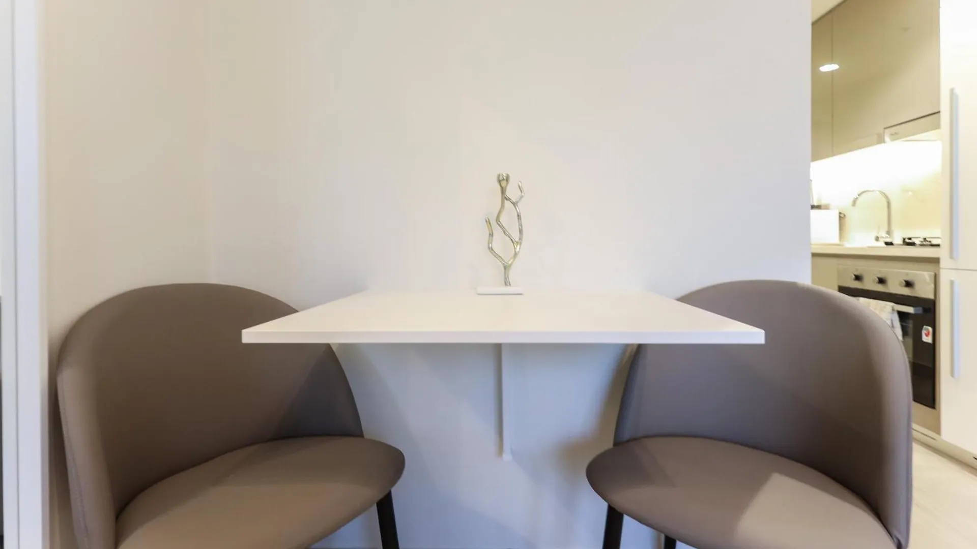 Apartmán Elite Lux Holiday Homes - Modern Studio In Azizi Riviera Prime Location Dubaj