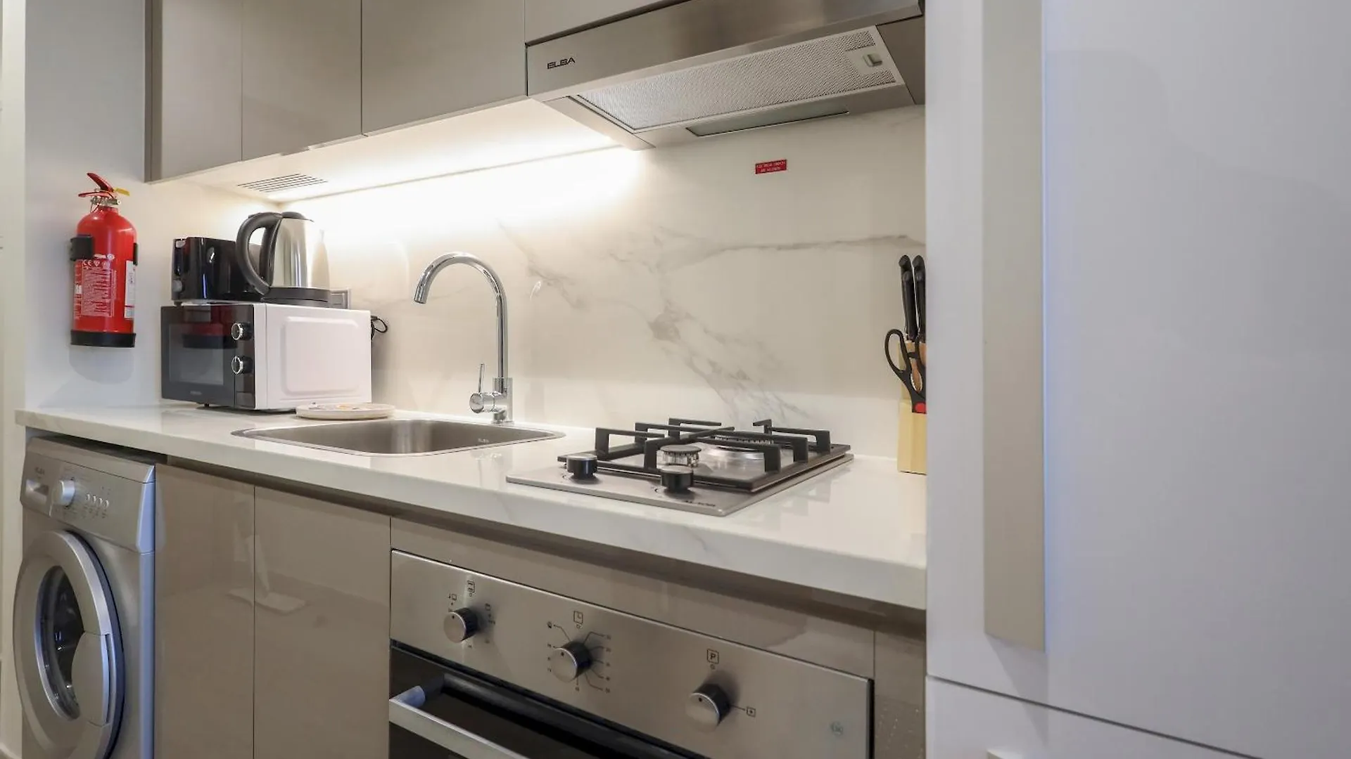 Elite Lux Holiday Homes - Modern Studio In Azizi Riviera Prime Location Dubai 0*,  United Arab Emirates