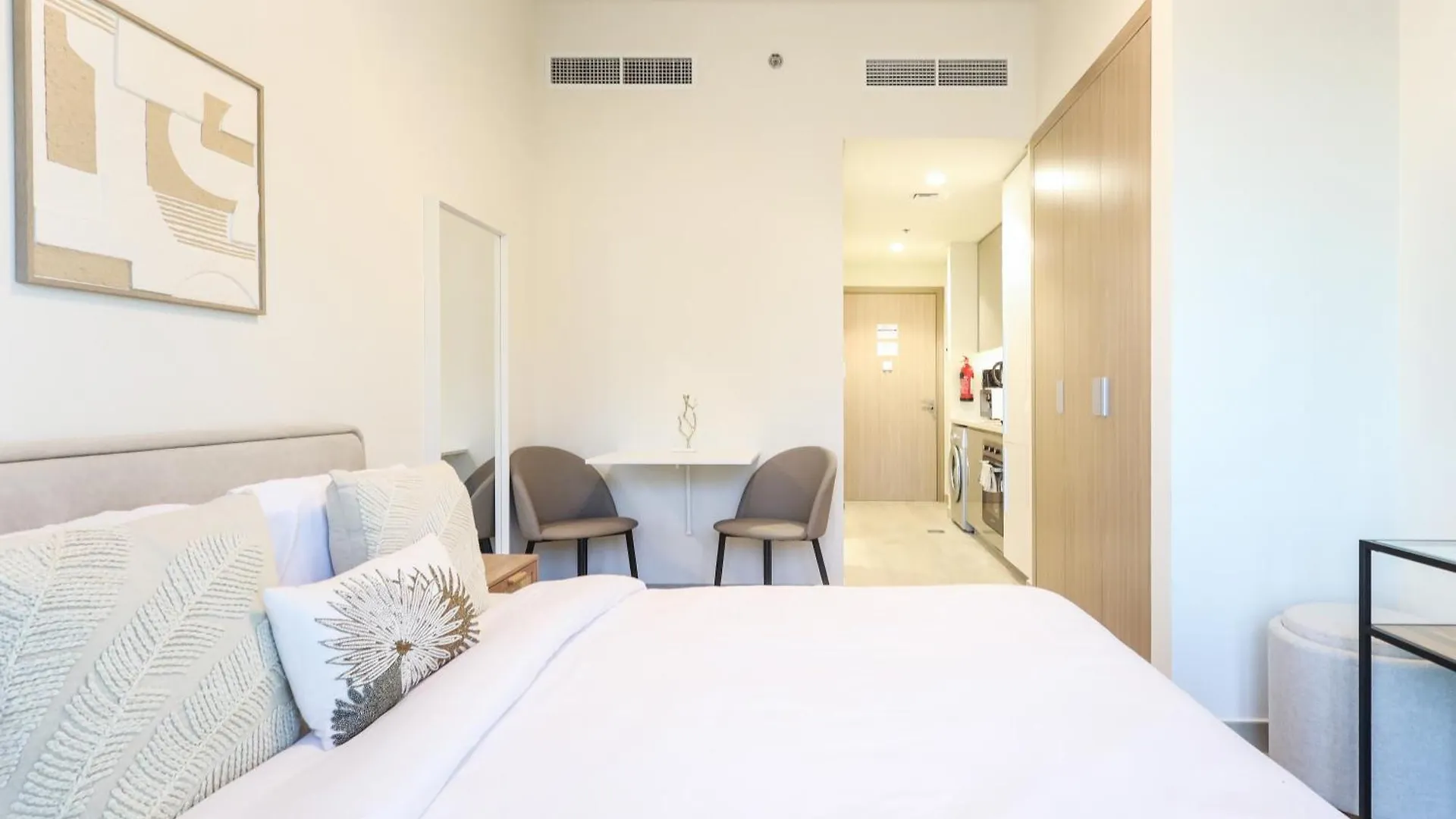 Apartment Elite Lux Holiday Homes - Modern Studio In Azizi Riviera Prime Location Dubai